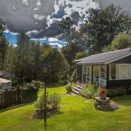 Very Nice Cottage By The Lake. Lursjoen! Hastveda Екстер'єр фото