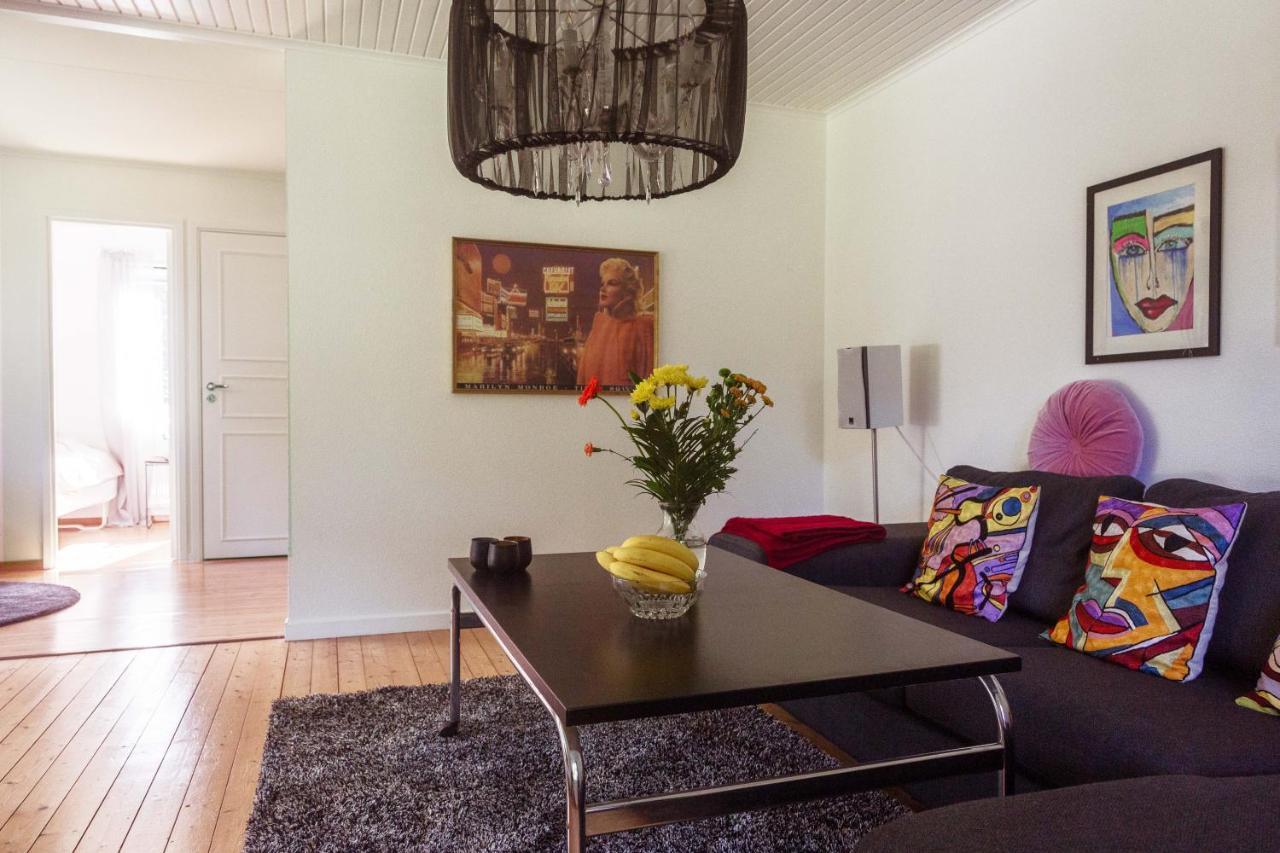 Very Nice Cottage By The Lake. Lursjoen! Hastveda Екстер'єр фото