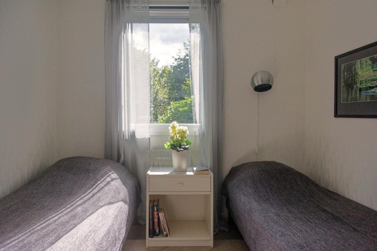 Very Nice Cottage By The Lake. Lursjoen! Hastveda Екстер'єр фото